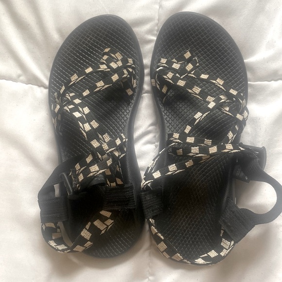 Chaco Shoes - checkered chacos!